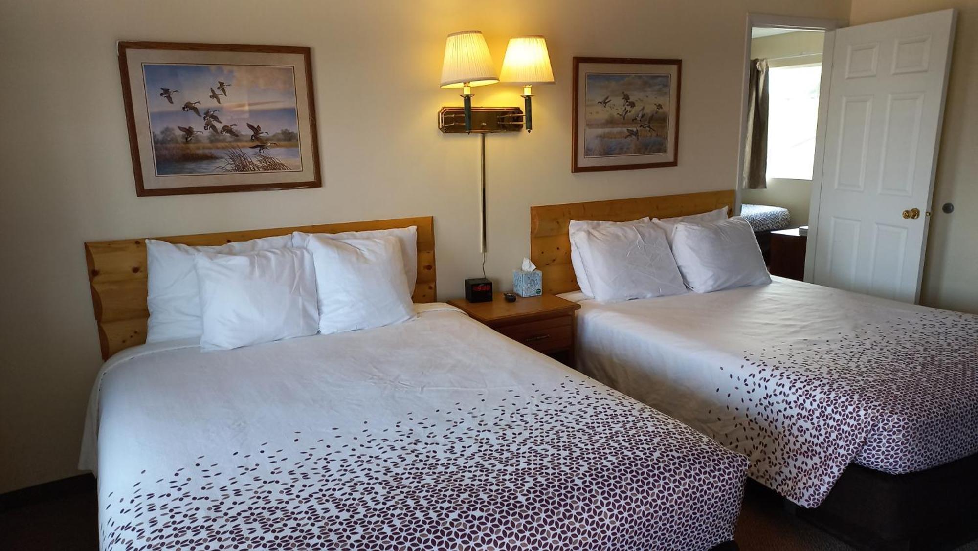 Grantsburg Inn Bagian luar foto